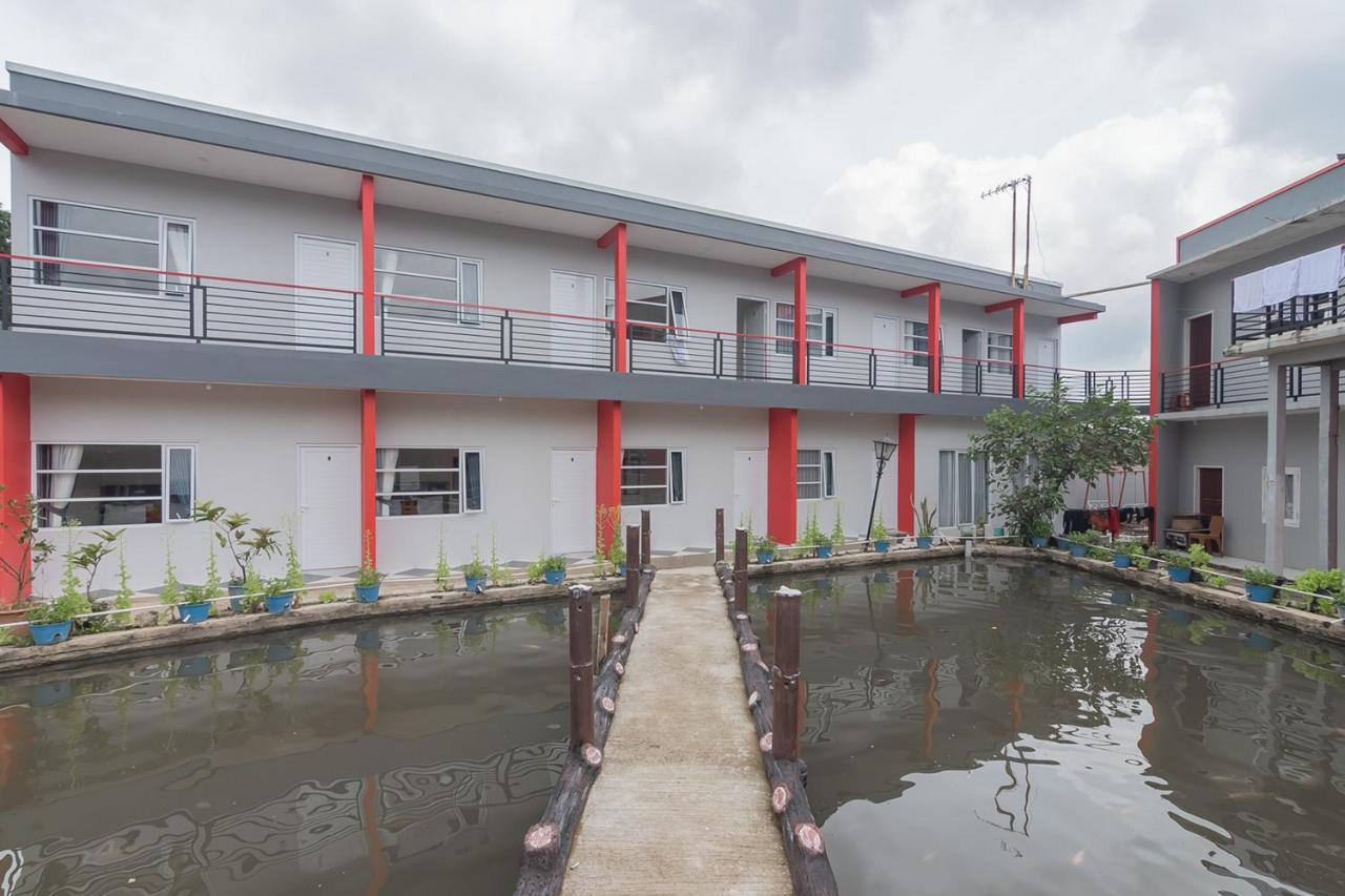 Wisma tamu Reddoorz Near Happy Farm Ciwidey Rancabali