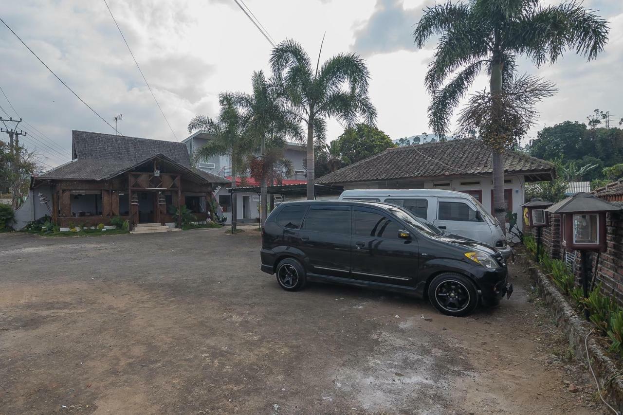 Reddoorz Near Happy Farm Ciwidey Wisma tamu 2*